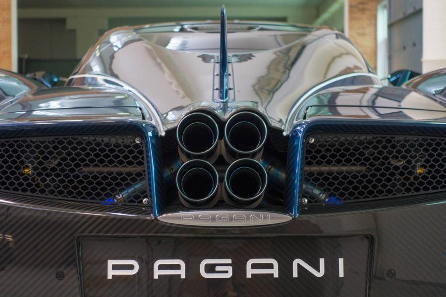 Детали экстерьера Pagani Huayra Dinastia Limited Edition 2014 года  (фото 2 из 40)